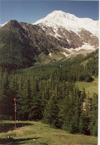 Vom Fahnenmast in Richtung Simplonpass.