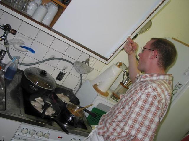 Der Chef probiert.