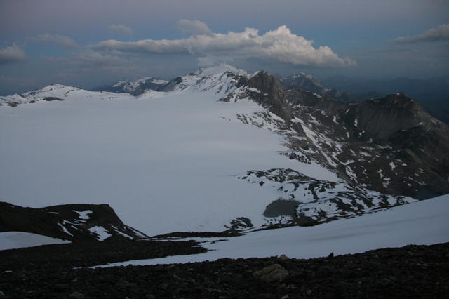 Knapp 2h später. Wir sind schon deutlich über dem Gletscher...