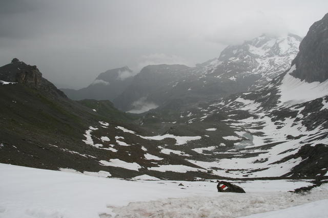 Blick vom Tierbergsattel (2654m) zurück in Richtung Rexligletscherseeli.